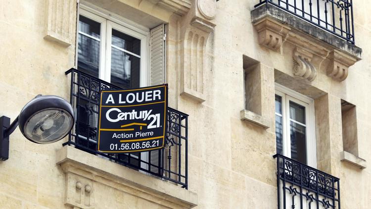 Un panneau "A louer" affiché à Paris le 5 juin 2012 [Thomas Samson / AFP]