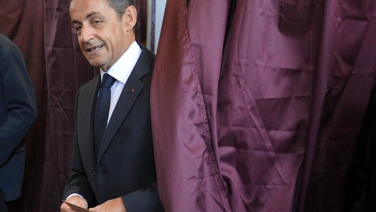 Nicolas Sarkozy, le 10 juin 2012 à Paris lors du vote pour les législatives [Philippe Wojazer / Pool/AFP/Archives]