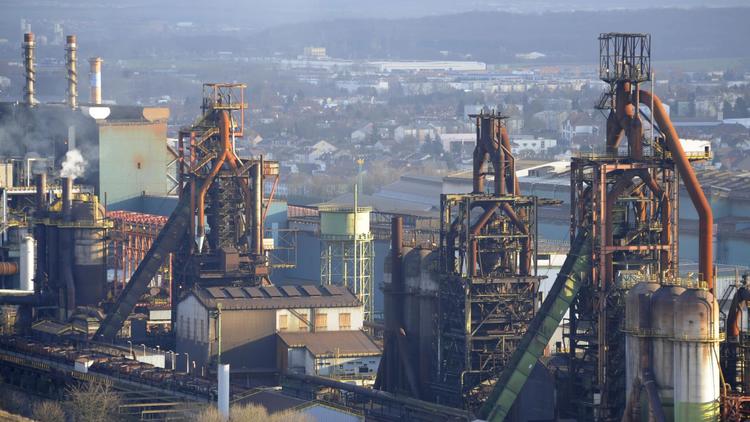 Photo de l'usine Florange d'ArcelorMittal à Hayange, en France, le 30 novembre 2012 [Jean-Christophe Verhaegen / AFP/Archives]