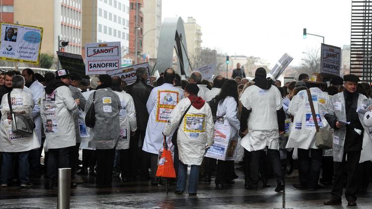 Des salariés du groupe Sanofi menacés par un plan de restructuration, le  4 février 2013 Toulouse [Eric Cabanis / AFP/Archives]