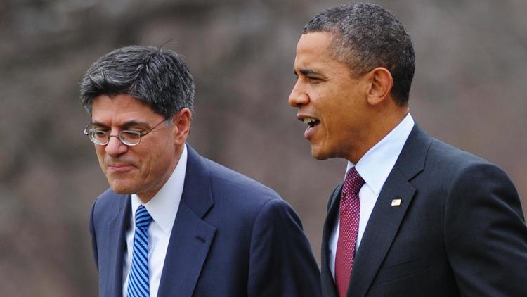 L'actuel Secrétaire général à la Maison Blanche Jack Lew (g) et le président américain Barack Obama à Washington, le 2 mars 2012 [Mandel Ngan / AFP/Archives]