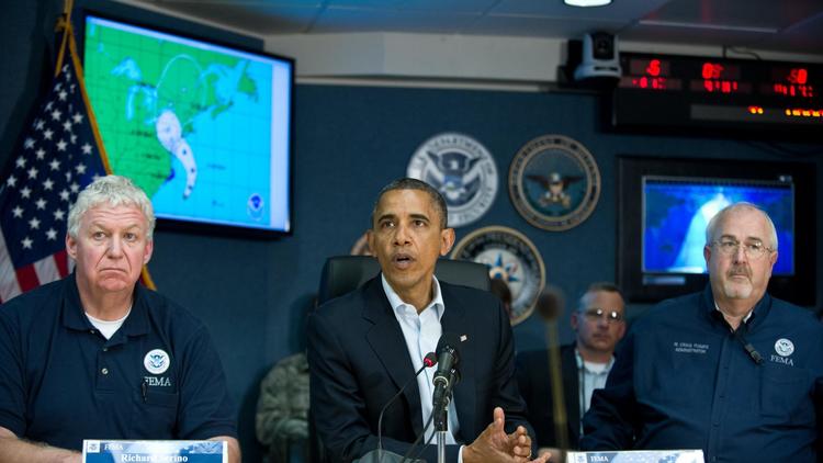 Le président Barack Obama fait une déclaration après un point sur l'ouragan Sandy à l'agence nationale de gestion des crises, le 28 octobre 2012 à Washington [Nicholas Kamm / AFP]