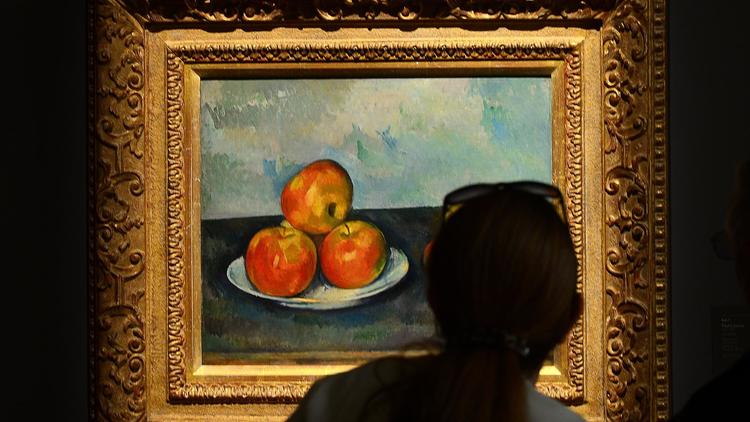 Le tableau "Les pommes", de Cézanne, exposé par Sothebys' avant sa vente à New York, le 3 mai 2013 [Emmanuel Dunand / AFP]