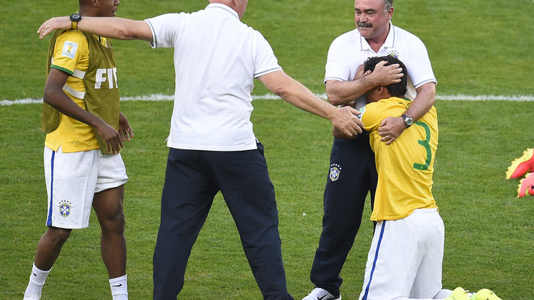 A la fin du match contre le Chili, Thiago Silva a fondu en sanglots, demeurant inconsolable pendant de longues minutes.