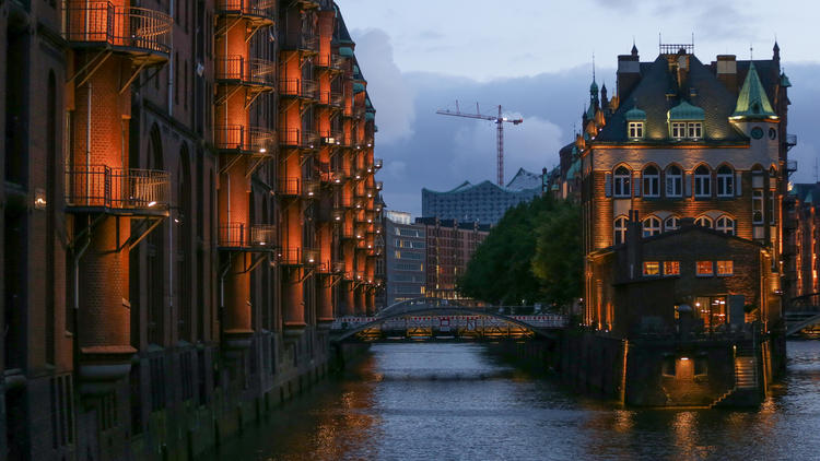 Hambourg est la deuxième ville la plus peuplée d'Allemagne, et la plus riche du pays.