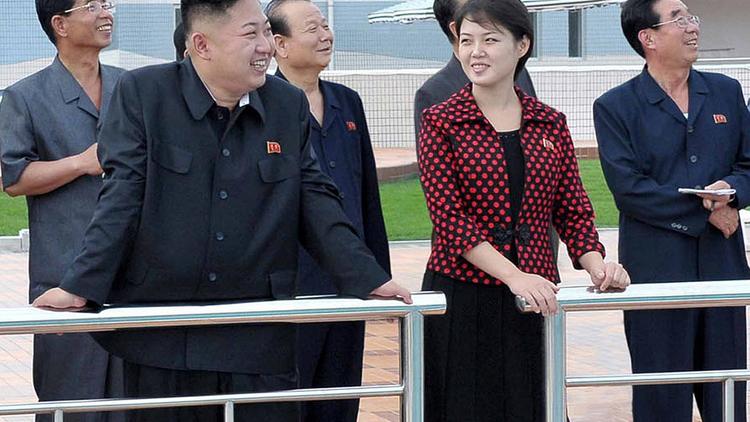 Kim Jong-Un et Ri Sol-Ju  le 26 juillet 2012.