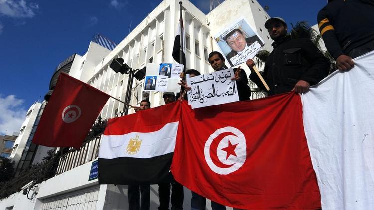 Après la Tunisie, le Printemps arabe s’est ensuite propagé à l'Egypte, au Yémen, à la Libye, à Bahreïn et à la Syrie.