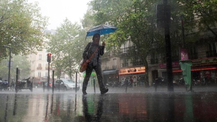 Il pleut sur Paris, le 5 août 2011