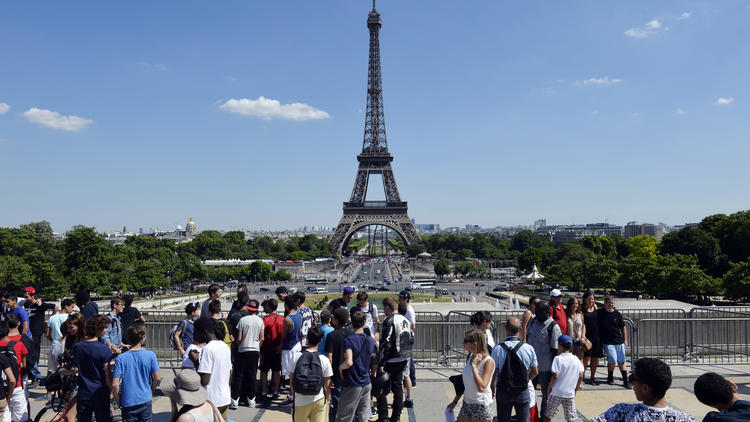 5,6 % de hausse de fréquentation pour la tour Eiffel en 2017, par rapport à l'année précédente.