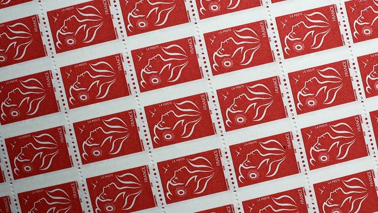 Le timbre rouge, vendu 1,43 euro, servait à acheminer les lettres prioritaires