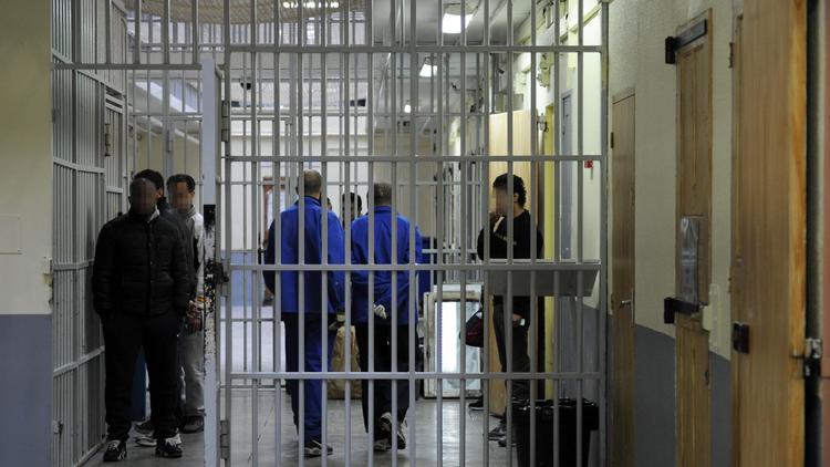 Des détenus à la prison des Baumettes de Marseille, le 6 mars 2013 [Anne-Christine Poujoulat / AFP/Archives]