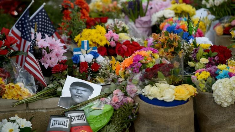 Le mémorial de Mohamed Ali à Louisville, aux Etats-Unis, le 6 juin 2016 [Brendan Smialowski / AFP]