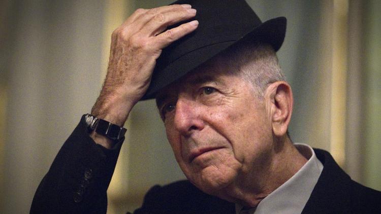 Le chanteur et poète Leonard Cohen pose le 16 janvier 2012 à Paris [JOEL SAGET / AFP/Archives]