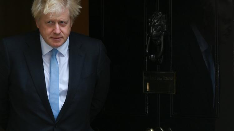Le Premier ministre britannique Boris Johnson sort du 10 Downing Street, le 5 septembre 2019 à Londres [DANIEL LEAL-OLIVAS / AFP/Archives]