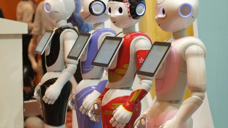 Le robot humanoïde "Pepper" développé par le japonais Softbank [KAZUHIRO NOGI / AFP/Archives]