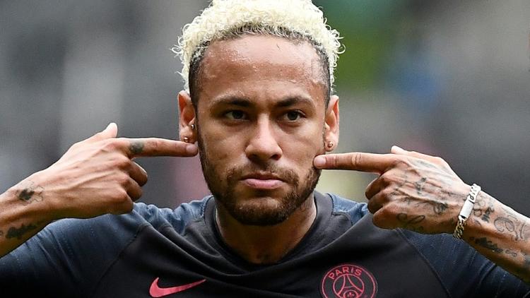 L'attaquant brésilien du PSG Neymar à la fin du Trophée des champions auquel il n'a pas pris part, contre Rennes, le 3 août 2019 à Shenzhen (Chine) [FRANCK FIFE / AFP/Archives]
