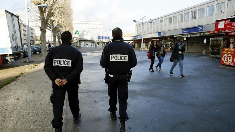 Des policiers en patrouille [Patrick Kovarik / AFP/Archives]