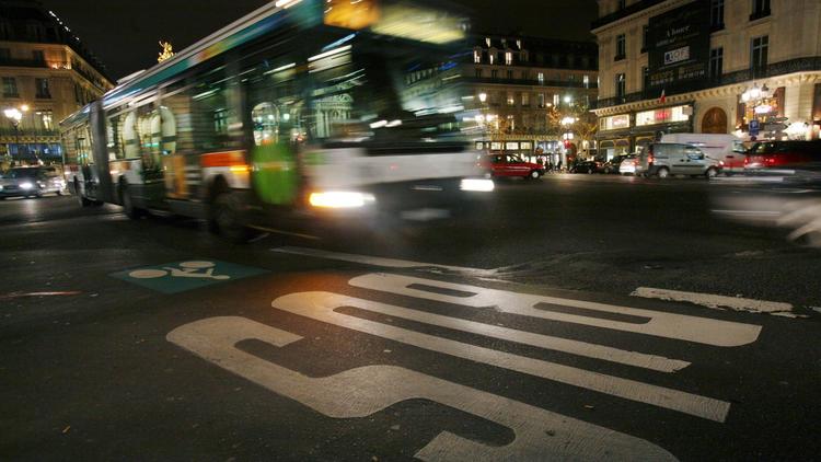 Un bus public à Paris [Loic Venance / AFP/Archives]