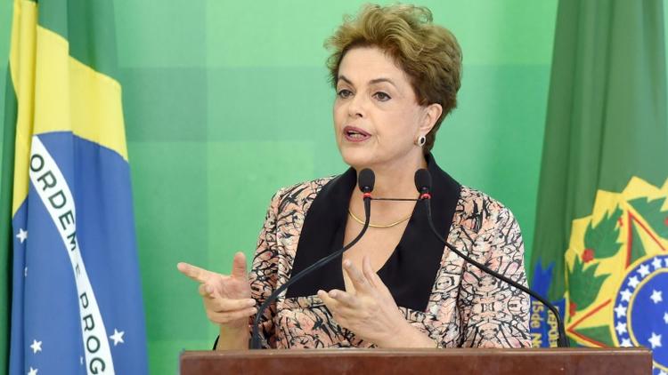 La présidente Dilma Rousseff lors d'une conféfence de presse au palais Planalto le 19 avril 2016 à Brasilia [EVARISTO SA / AFP]