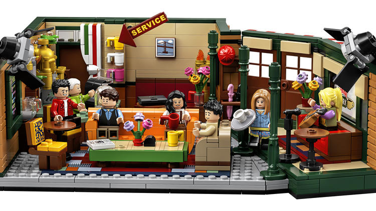 EN IMAGES : un fan de la série culte Friends crée sa propre boîte LEGO