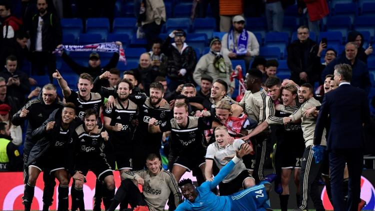 Les joueurs de l'Ajax qualifiés pour les quarts de finale de la Ligue des champions après la victoire sur le Real Madrid 4-1 le 5 mars 2019 [JAVIER SORIANO / AFP]