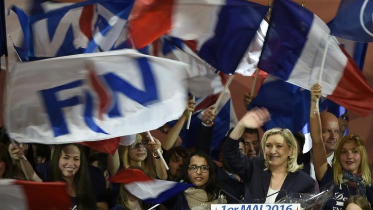 La présidente du Front national, Marine Le Pen, accélère le tempo en vue de la présidentielle avant le véritable lancement de sa campagne programmé début février [DOMINIQUE FAGET / AFP/Archives]