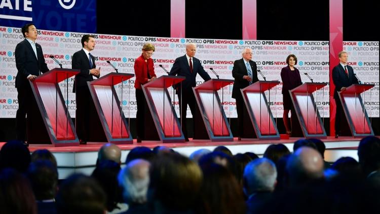 Les sept candidats à l'investiture démocrate, le 19 décembre 2019 à Los Angeles [Frederic J. Brown / AFP]
