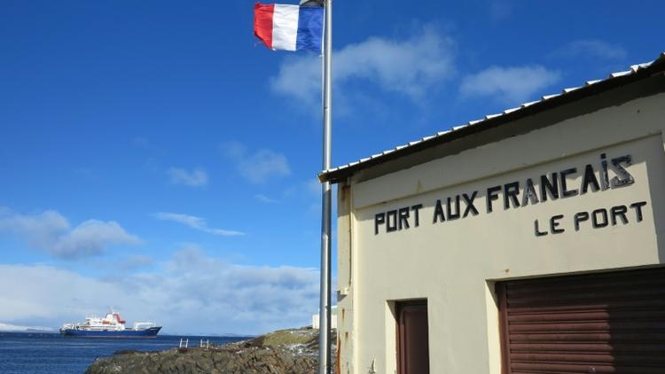 Photo prise le 7 septembre 2012 montrant une partie de la station technique et scientifique Port aux Francais sur les îles Kerguelen [Sophie Lautier / AFP/Archives]