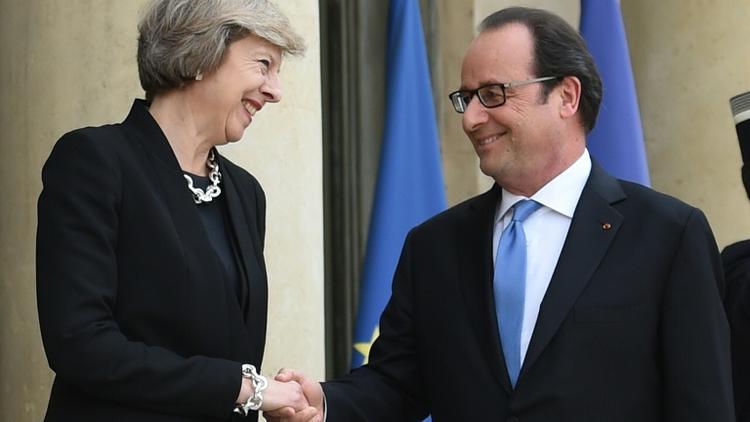 Le président François Hollande et la Première ministre britannique Theresa May à l'Elysée, le 21 juillet 2016 [STEPHANE DE SAKUTIN / AFP]