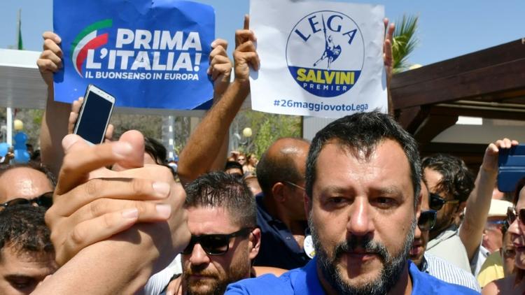Le ministre italien de l'Intérieur Matteo Salvino en tournée électorale à Policoro (sud), le 10 août 2019 [Alberto PIZZOLI / AFP]