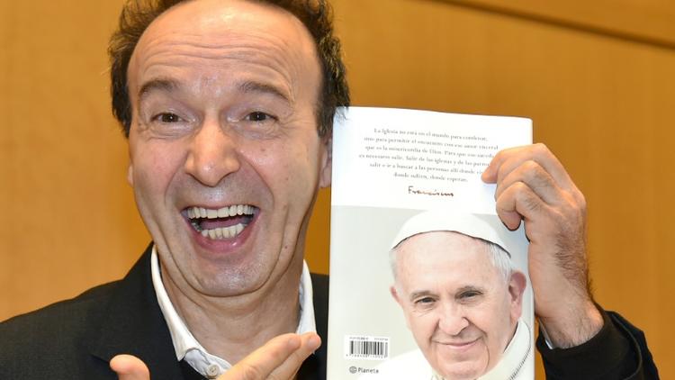 L'acteur et réalisateur Roberto Benigni présente le livre d'entretiens du pape François, "Le nom de Dieu est miséricorde", au Vatican le 12 janvioer 2015 [ALBERTO PIZZOLI / AFP]