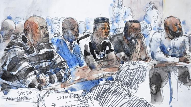 Croquis d'audience représentant Booba (G) et Kaaris (D), lors de leur procès le 6 septembre 2018 à Créteil [Benoit PEYRUCQ / AFP]