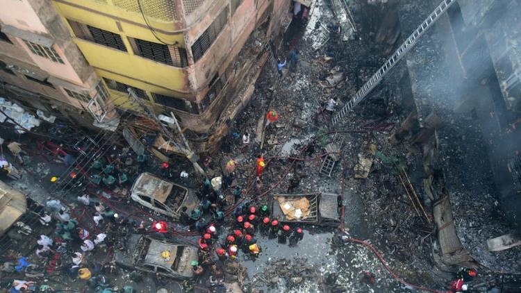 Le quartier de l'incendie à Dacca, le 21 février 2019 [Munir UZ ZAMAN / AFP]