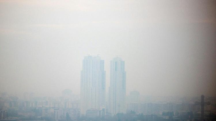 Vue de Skopje, l'une des villes les polluées d'Europe, en décembre 2018 [Robert ATANASOVSKI / AFP/Archives]