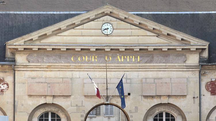 Fronton de la Cour d'appel de Versailles [Jacques Demarthon / AFP/Archives]