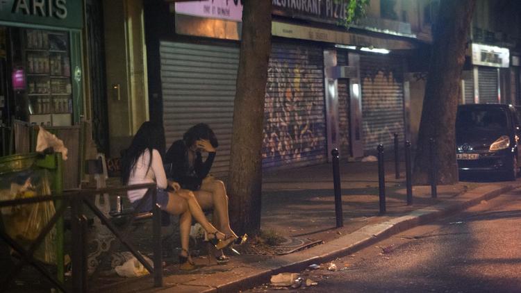 Des prostituées à Paris [Miguel Medina / AFP/Archives]