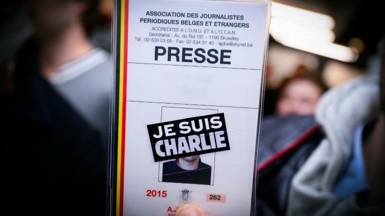Une carte de presse avec la mention "Je suis Charlie" le 8 janvier 2015 à Bruxelles [LAURIE DIEFFEMBACQ / BELGA/AFP/Archives]