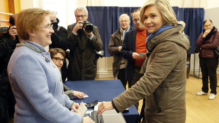 Valérie Pécresse vote à Versailles le 6 décembre 2015 [MATTHIEU ALEXANDRE / AFP]