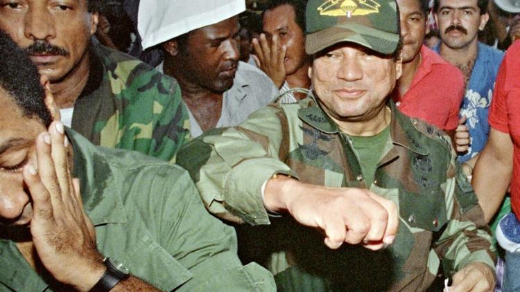 L'ancien dictateur Manuel Noriega le 2 mai 1989 à Panama City [MANOOCHER DEGATHI / AFP/Archives]