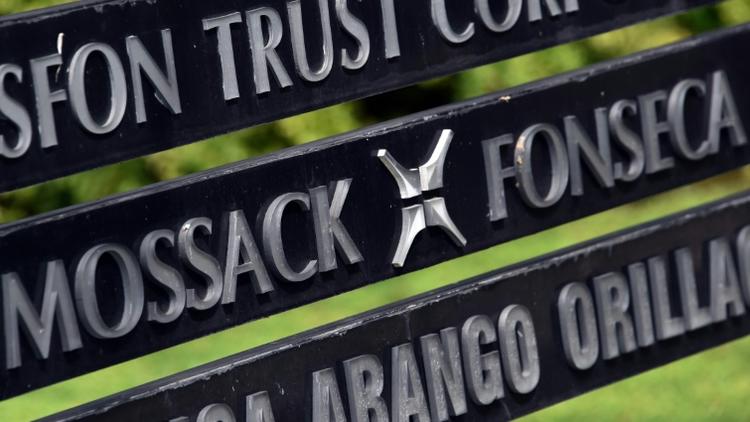 La France réinscrit Panama sur la liste des paradis fiscaux à la suite des révélations sur le rôle du cabinet d'avocats Mossack Fonseca dans l'évasion fiscale [RODRIGO ARANGUA / AFP/Archives]