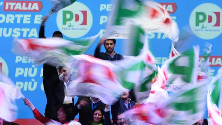 Meeting de la formation de centre gauche avec à sa tête l'ancien Premier ministre Matteo Renzi, le 2 mars 2018 à Florence [Claudio GIOVANNINI / AFP]