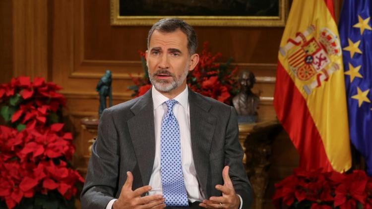 Le roi d'Espagne Felipe VI lors d'une allocution télévisée à l'occasion de ses voeux de Noël, le 24 décembre 2017 à Madrid  [BALLESTEROS / POOL/AFP]