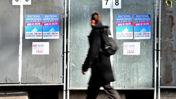Des panneaux électoraux en vue des municipales  [Philippe Huguen / AFP/Archives]