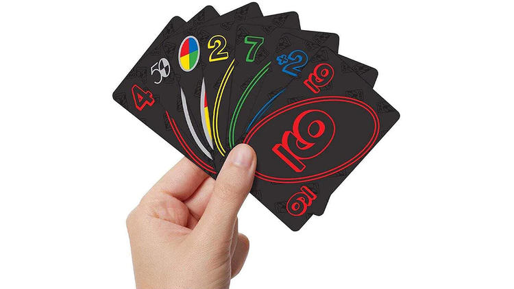 5 jeux de cartes pour occuper les enfants en voyage ou à la plage