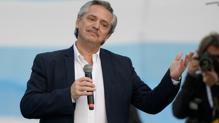Le candidat péroniste de centre-gauche Alberto Fernandez lors d'un meeting de campagne à Buenos Aires le 24 octobre 2019 [Juan MABROMATA / AFP]