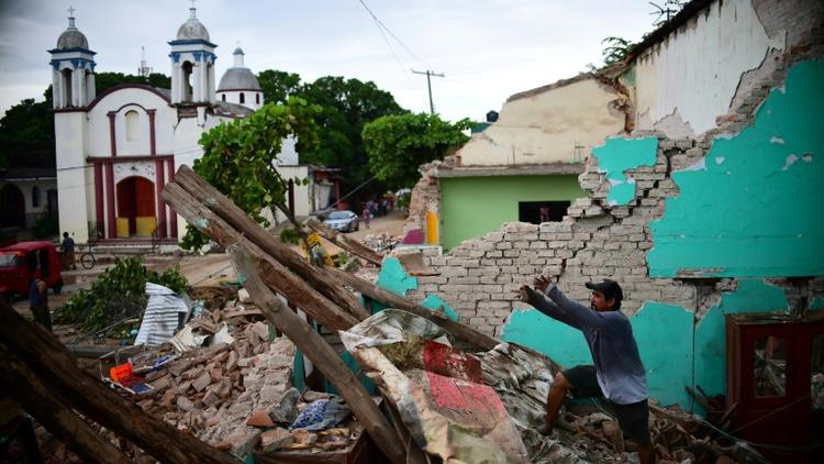 Les destructions provoquées par un séisme de magnitude 8.2 à Juchitan de Zaragoza, le 10 septembre 2017 au Mexique [RONALDO SCHEMIDT / AFP]