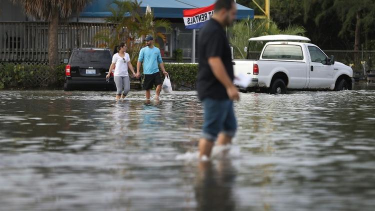 Innondations en au nord de Miami en Floride le 14 novembre 2016 [JOE RAEDLE / GETTY IMAGES NORTH AMERICA/AFP/Archives]