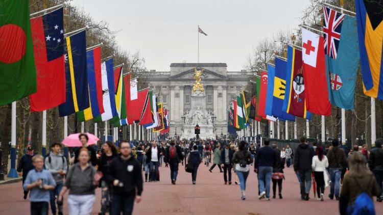 Les drapeaux des pays membres du Commonwealth plantés le long de l'avenue menant à Buckingham Palace, dans le centre de Londres le 15 avril 2018 [Ben STANSALL / AFP/Archives]