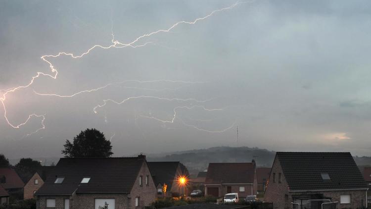Un orage le 23 août 2011 à  Godewaersvelde dans le nord de la France [Philippe Huguen / AFP/Archives]
