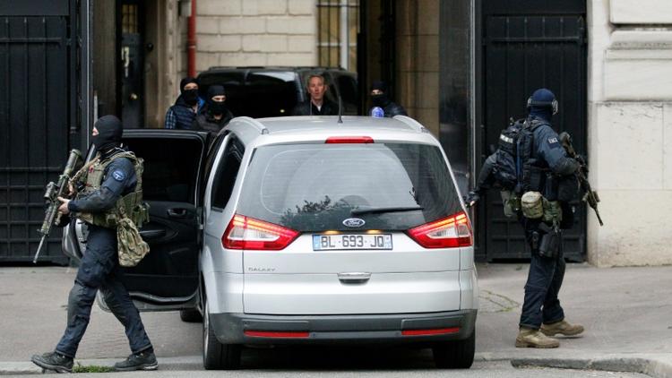 Le convoi transportant  Salah Abdeslam à son arrivée au palais de justice le 20 mai 2016 à Paris [MATTHIEU ALEXANDRE / AFP]